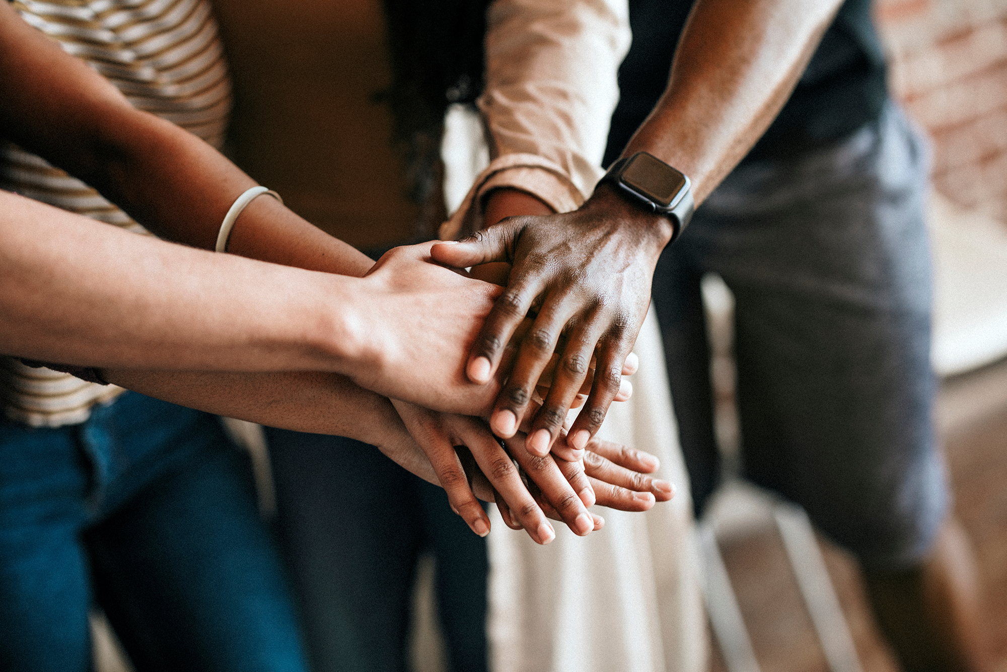 Finding Strength in Community: How Connecting with Others Can Lead to Healing and Growth 